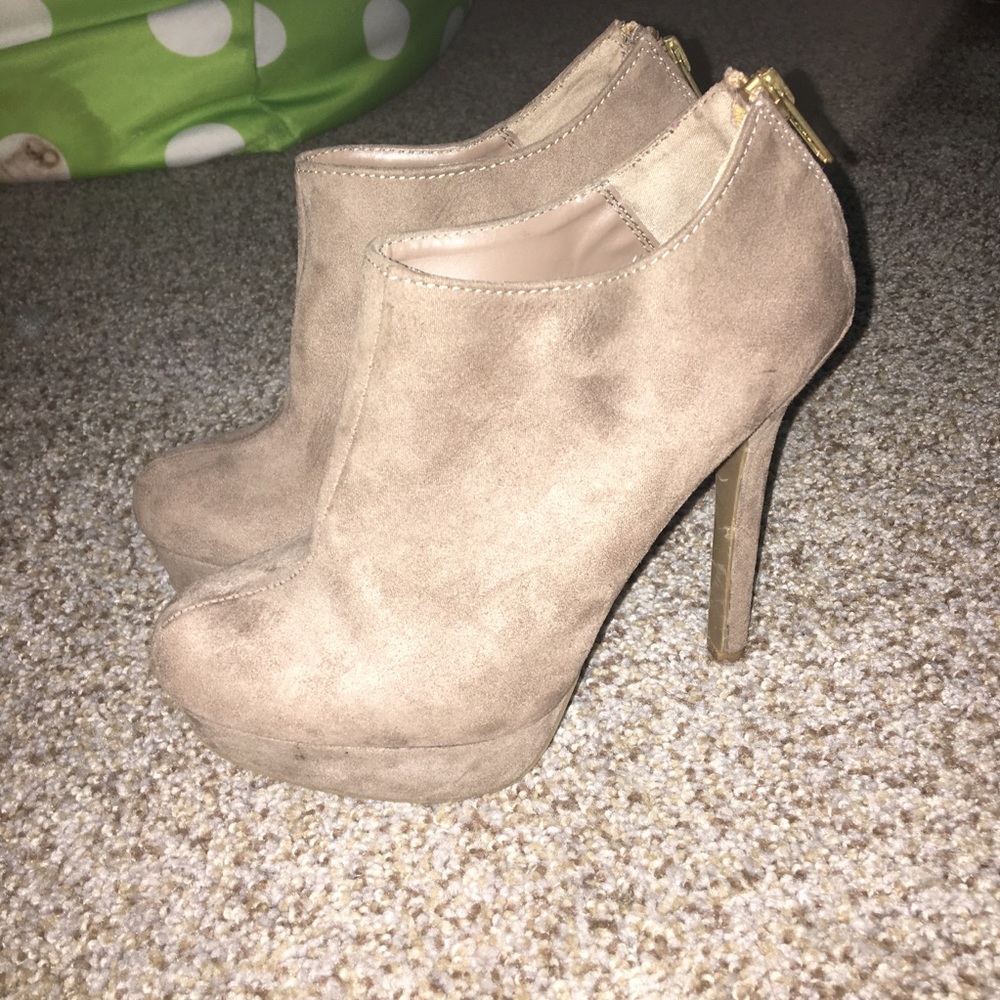 Glo heels